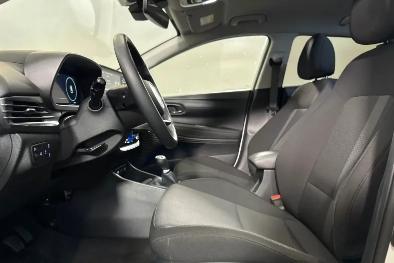 Hyundai i20 din 2024 cu 38.577 km - oferta HYU266378 - foto 22