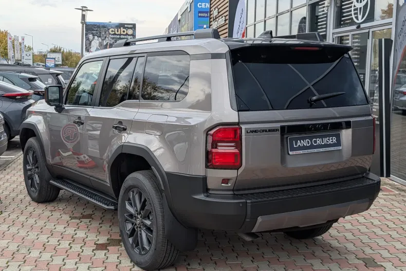 Toyota Land Cruiser din 2026 cu 4 km - oferta TOY266382 - foto 6