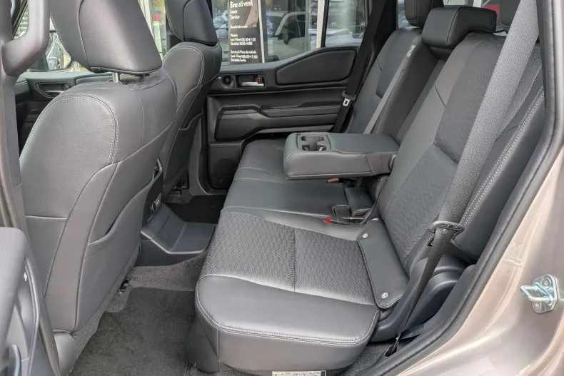 Toyota Land Cruiser din 2026 cu 4 km - oferta TOY266382 - foto 13