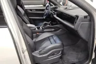 Porsche Cayenne din 2023 cu 5.400 km - oferta POR266696 - foto 5