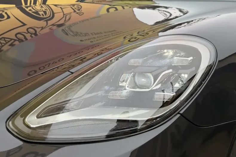 Porsche Panamera din 2021 cu 74.565 km - oferta POR266757 - foto 5