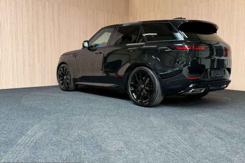 Land Rover Range Rover Sport din 2024 cu 82.000 km - oferta LAN266782 - foto 3