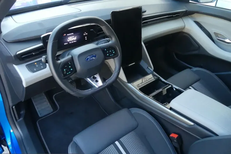 Ford Capri din 2025 cu 9.100 km - oferta FOR266783 - foto 8