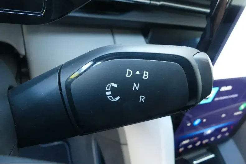 Ford Capri din 2025 cu 9.100 km - oferta FOR266783 - foto 19