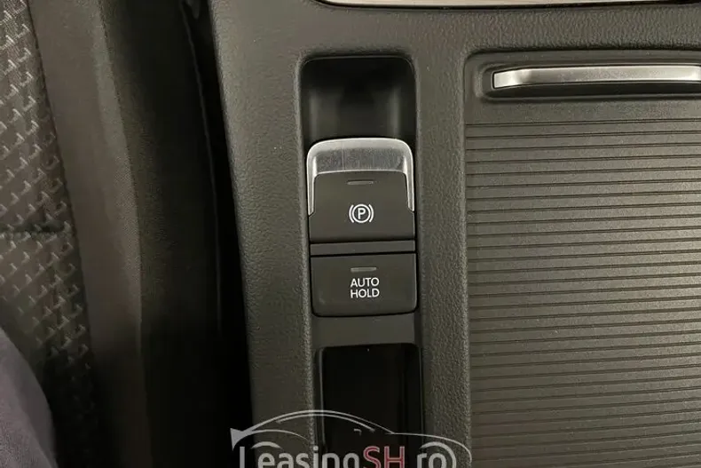 Volkswagen Passat din 2021 cu 82.365 km - oferta VOL101926 - foto 15