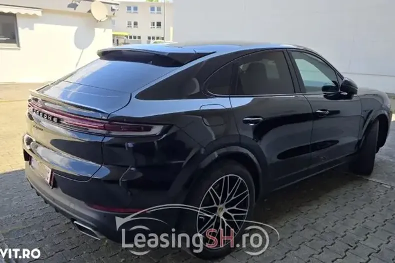 Porsche Cayenne Coupe din 2024 cu 37.611 km - oferta POR100274 - foto 2