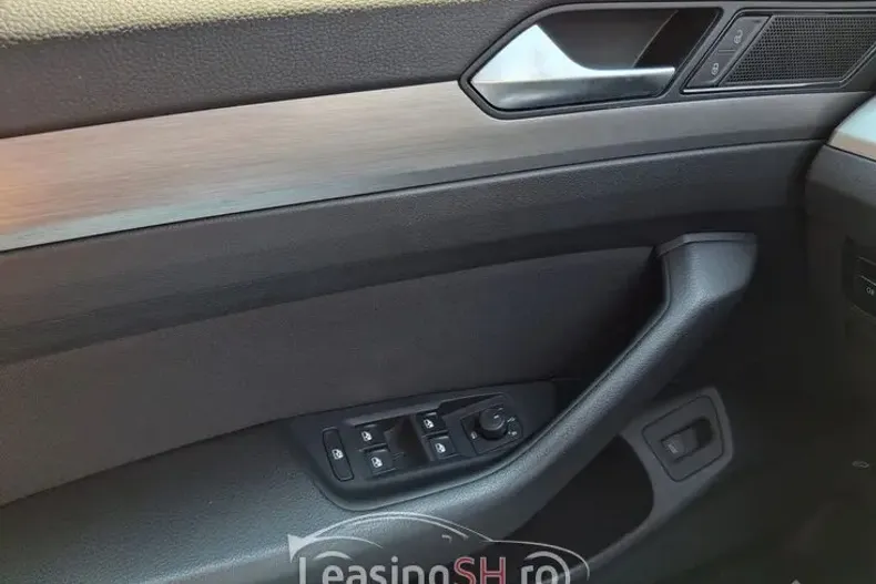 Volkswagen Passat din 2022 cu 157.304 km - oferta VOL100733 - foto 17