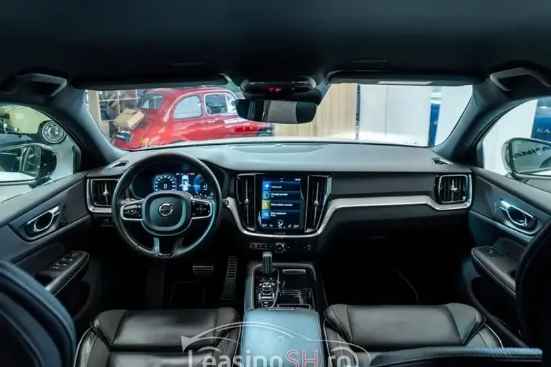 Volvo V60 din 2021 cu 118.400 km - oferta VOL101841 - foto 19