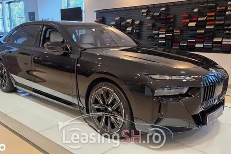 BMW 750e din 2025 cu 1 km - oferta BMW101739 - foto 8