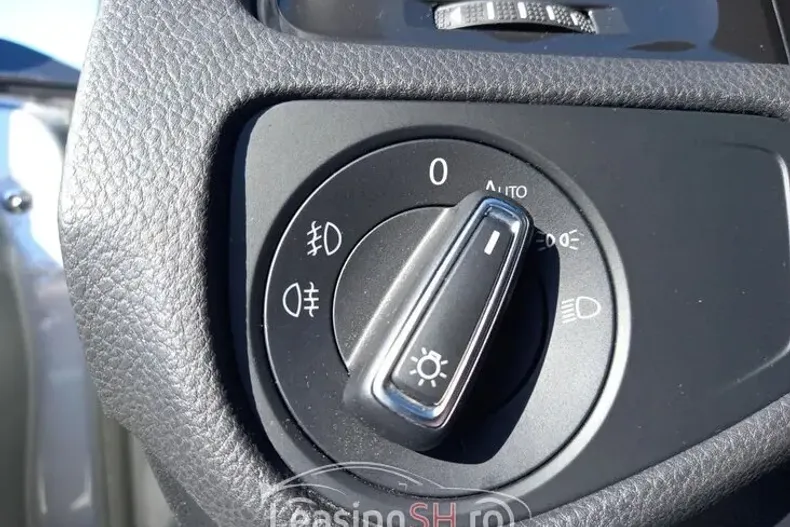 Volkswagen Golf din 2019 cu 72.596 km - oferta VOL102065 - foto 20