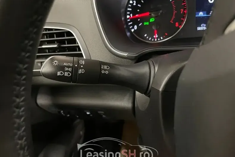 Renault Megane din 2023 cu 58.373 km - oferta REN102975 - foto 14