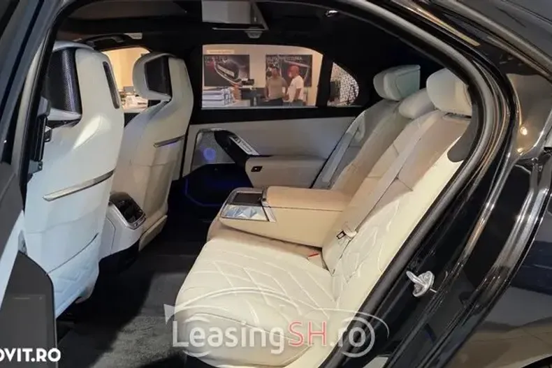 BMW 750e din 2025 cu 1 km - oferta BMW101739 - foto 5