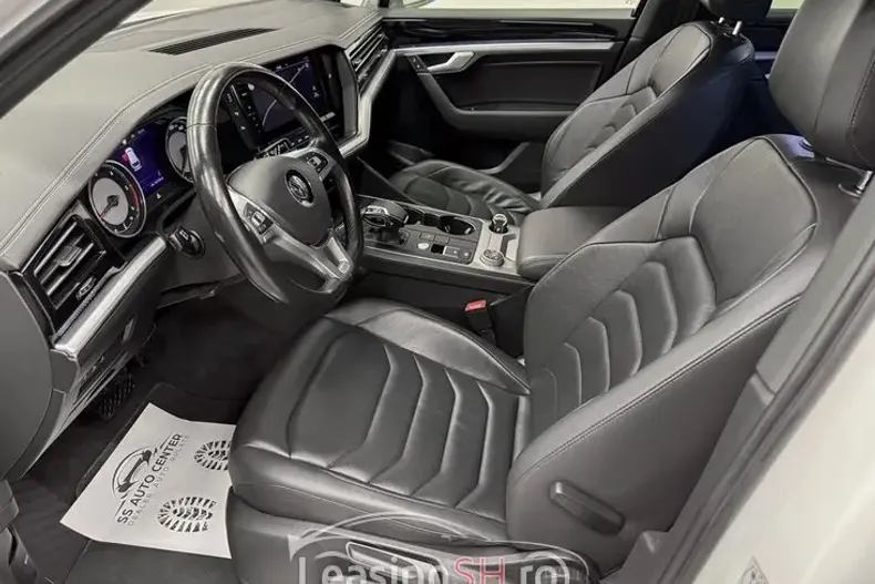 Volkswagen Touareg din 2019 cu 142.000 km - oferta VOL95356 - foto 28