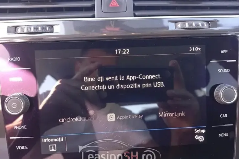 Volkswagen Golf din 2019 cu 72.596 km - oferta VOL102065 - foto 5