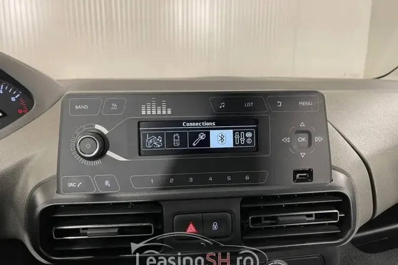 Peugeot Rifter din 2019 cu 97.098 km - oferta PEU101912 - foto 25