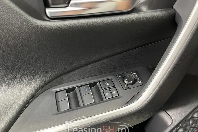 Toyota RAV4 din 2021 cu 97.886 km - oferta TOY102205 - foto 24