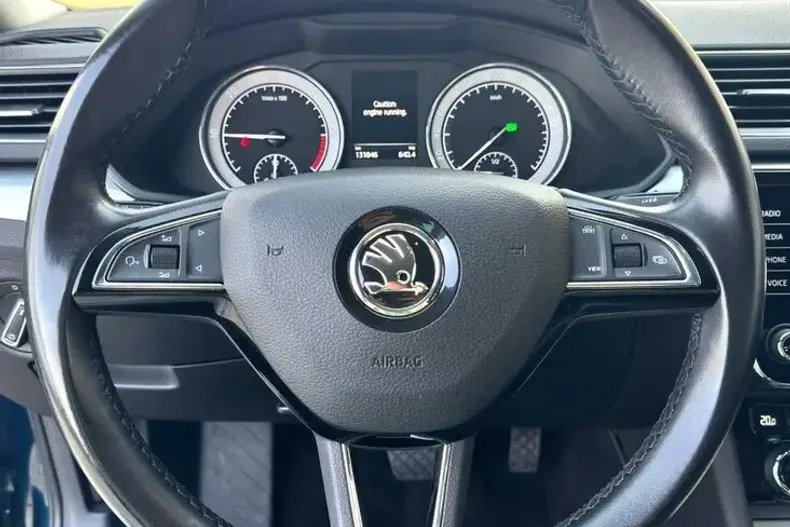 Skoda Superb din 2020 cu 131.000 km - oferta SKO102172 - foto 38