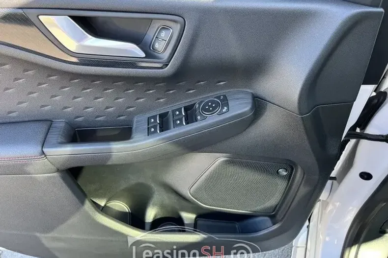 Ford Kuga din 2020 cu 130.851 km - oferta FOR102859 - foto 17