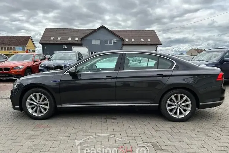 Volkswagen Passat din 2021 cu 144.876 km - oferta VOL101614 - foto 34
