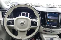 Volvo XC60 din 2022 cu 72.390 km - oferta VOL95920 - foto 4