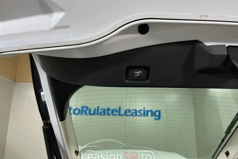 Ford Mondeo din 2021 cu 104.769 km - oferta FOR102435 - foto 6