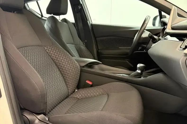 Toyota C-HR din 2021 cu 77.000 km - oferta TOY102078 - foto 30