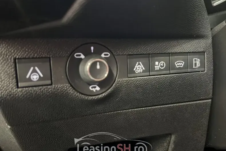 DS Automobiles DS 7 Crossback din 2020 cu 99.369 km - oferta DSA102837 - foto 17