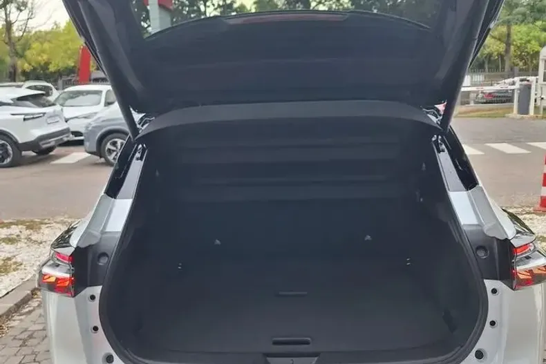 Nissan Qashqai din 2025 cu 5 km - oferta NIS103202 - foto 6