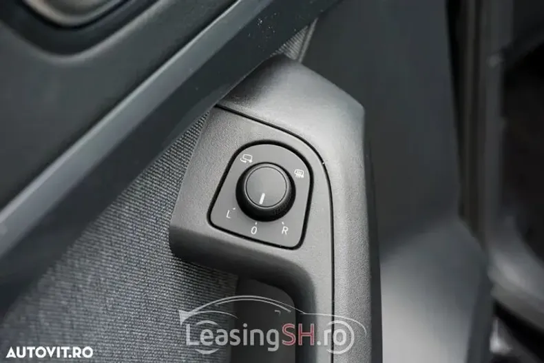 Seat Ateca din 2025 cu 5.000 km - oferta SEA95409 - foto 8