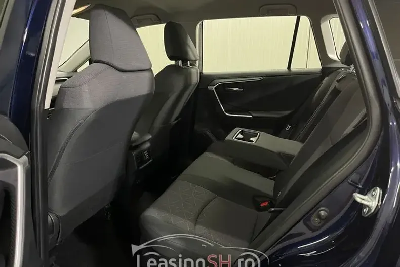 Toyota RAV4 din 2020 cu 98.188 km - oferta TOY102416 - foto 3