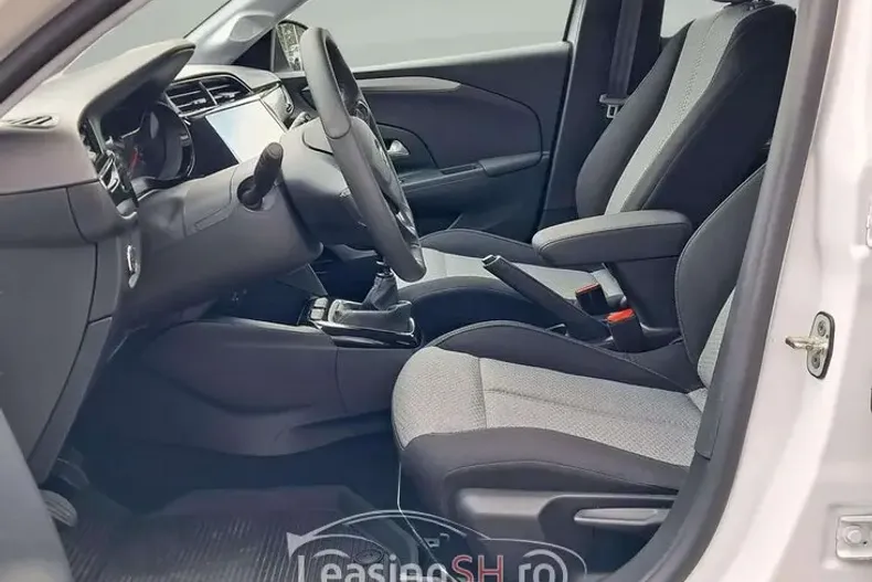 Opel Corsa din 2024 cu 10.811 km - oferta OPE100968 - foto 6