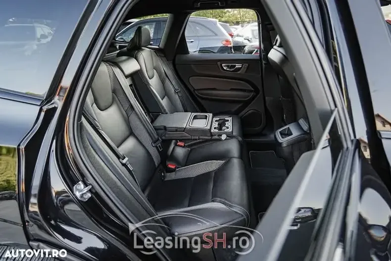 Volvo XC60 din 2021 cu 85.670 km - oferta VOL101793 - foto 15