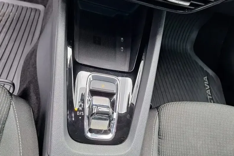 Skoda Octavia din 2021 cu 60.000 km - oferta SKO101884 - foto 24