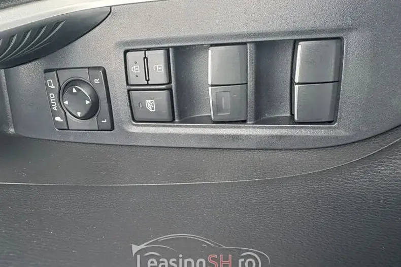 Toyota RAV4 din 2020 cu 117.350 km - oferta TOY101837 - foto 6