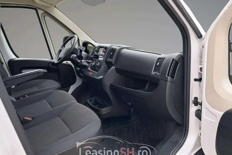 Opel Movano din 2023 cu 12.973 km - oferta OPE100553 - foto 3