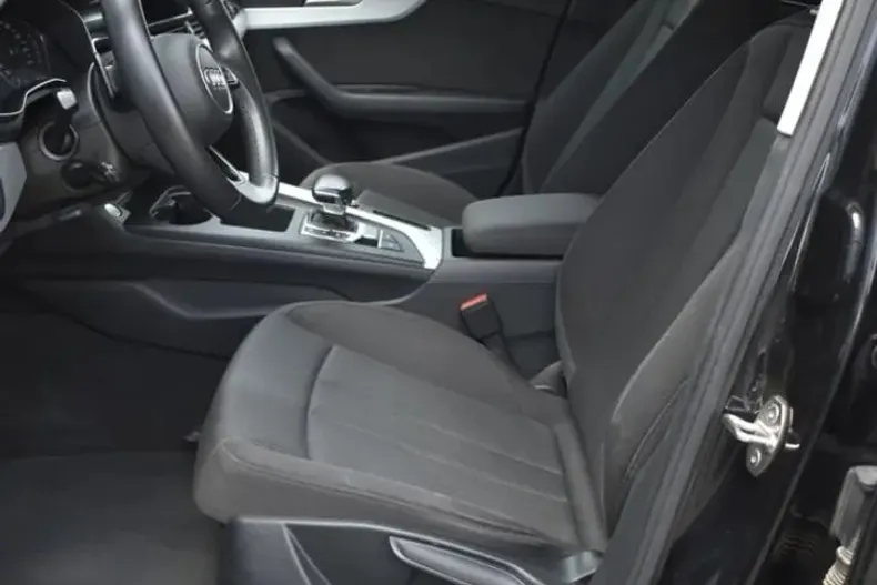 Audi A4 din 2021 cu 72.217 km - oferta AUD101978 - foto 40