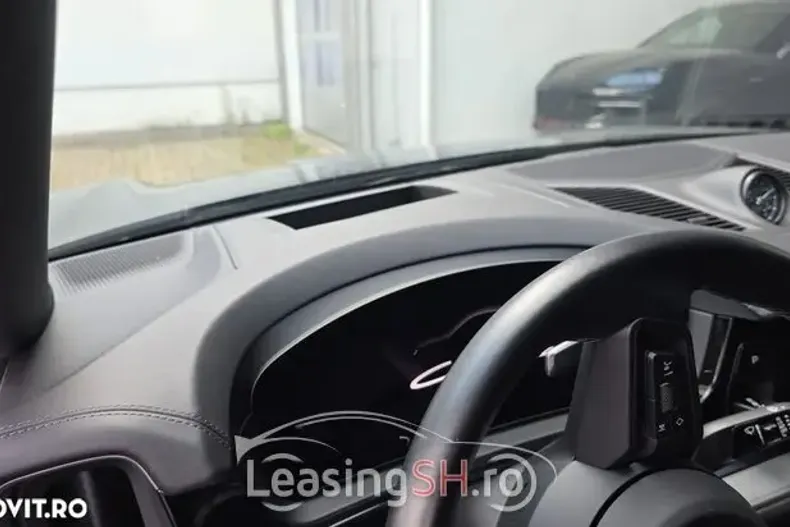 Porsche Cayenne Coupe din 2024 cu 37.611 km - oferta POR100274 - foto 10