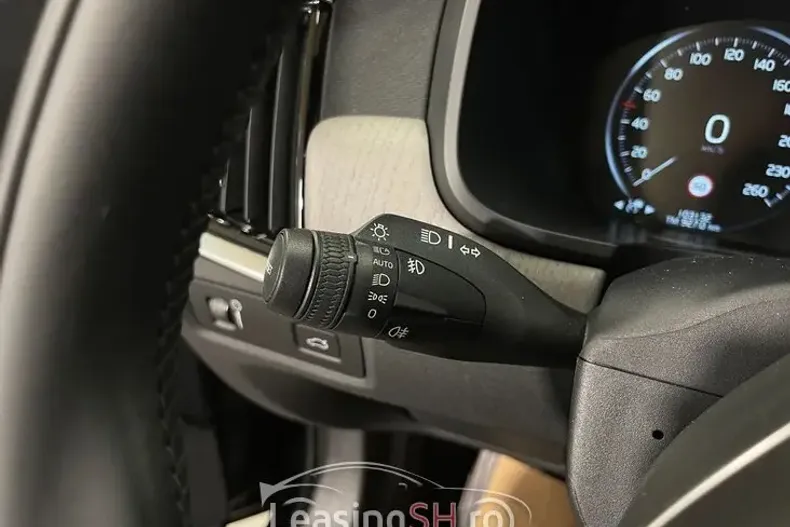 Volvo V90 din 2021 cu 103.132 km - oferta VOL101908 - foto 8