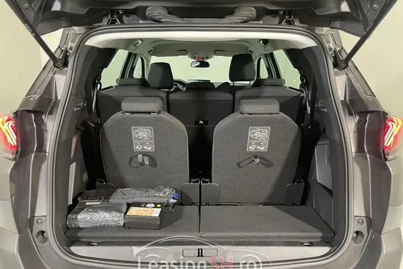 Peugeot 5008 din 2021 cu 136.162 km - oferta PEU101927 - foto 32