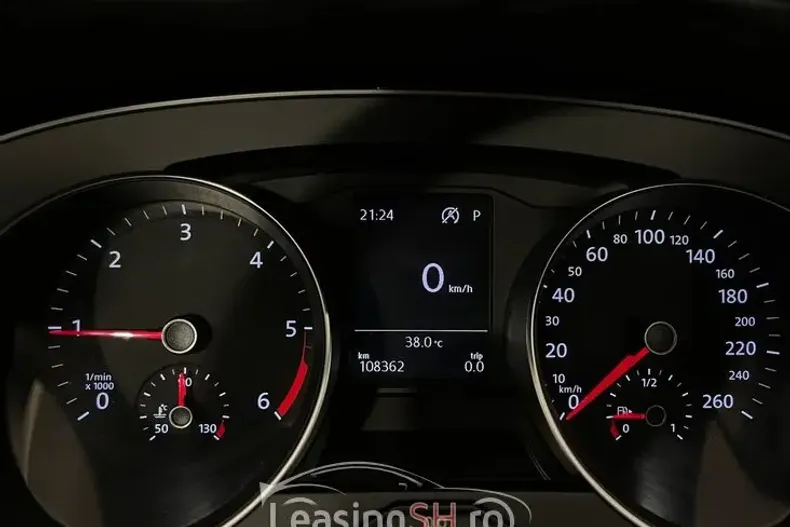 Volkswagen Passat din 2021 cu 108.362 km - oferta VOL101421 - foto 9