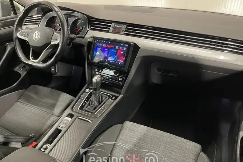 Volkswagen Passat din 2021 cu 108.362 km - oferta VOL101421 - foto 3