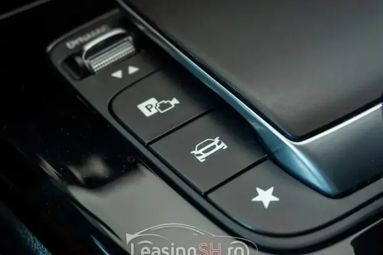 Mercedes-Benz 180 din 2020 cu 98.400 km - oferta MER95404 - foto 36