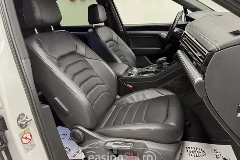 Volkswagen Touareg din 2019 cu 142.000 km - oferta VOL95356 - foto 30