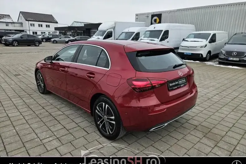 Mercedes-Benz 200 din 2023 cu 2.920 km - oferta MER97687 - foto 4