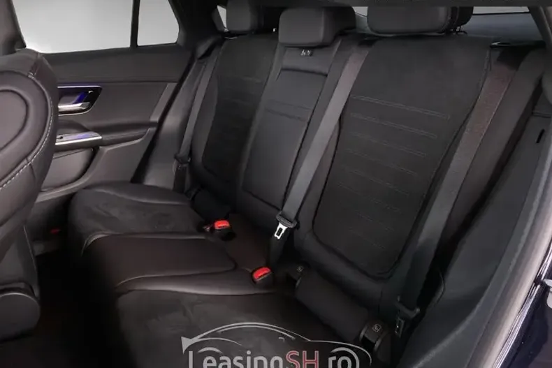 Mercedes-Benz 300 din 2023 cu 3.430 km - oferta MER98396 - foto 8