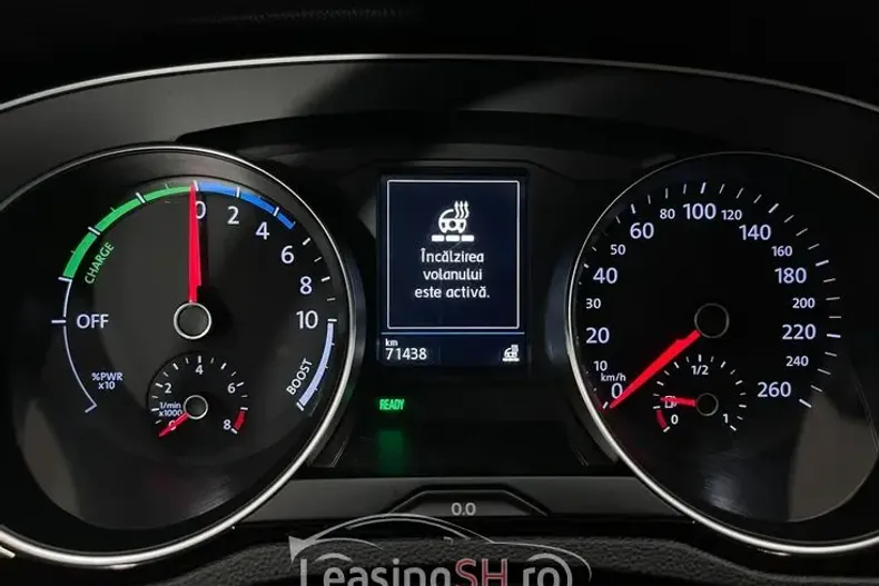 Volkswagen Passat din 2021 cu 71.438 km - oferta VOL102624 - foto 6