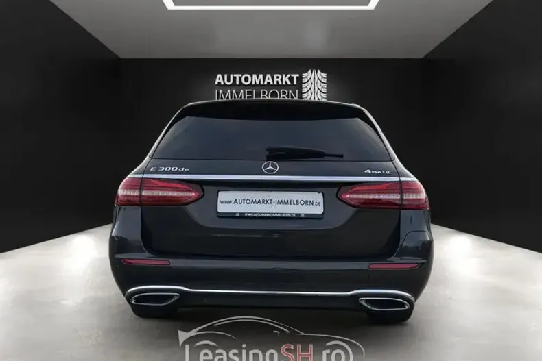 Mercedes-Benz 300e din 2021 cu 63.753 km - oferta MER99965 - foto 4