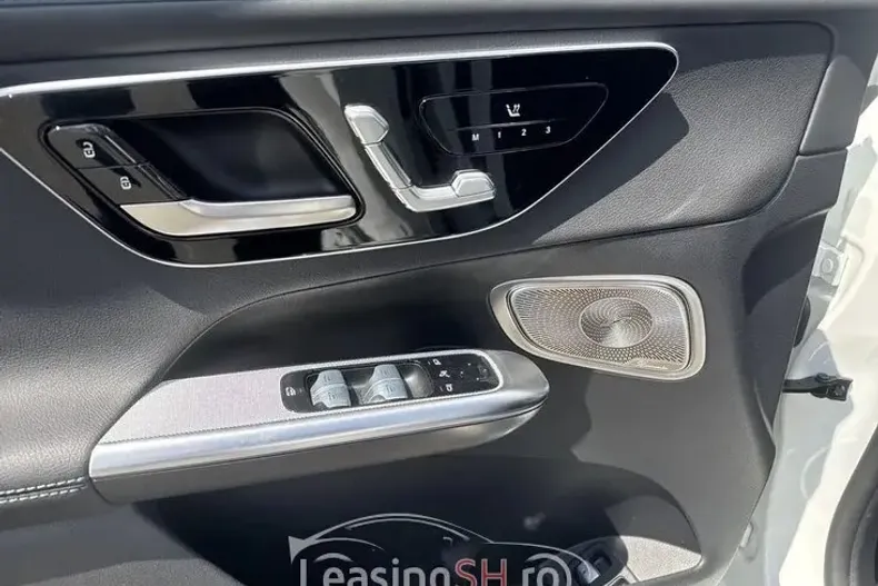 Mercedes-Benz 300 din 2023 cu 17.443 km - oferta MER101654 - foto 7