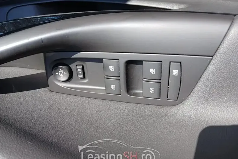 Opel Astra din 2019 cu 111.996 km - oferta OPE103254 - foto 6