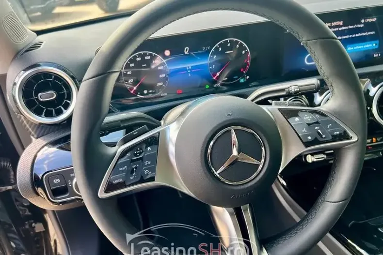 Mercedes-Benz 180 din 2025 cu 3 km - oferta MER93335 - foto 11